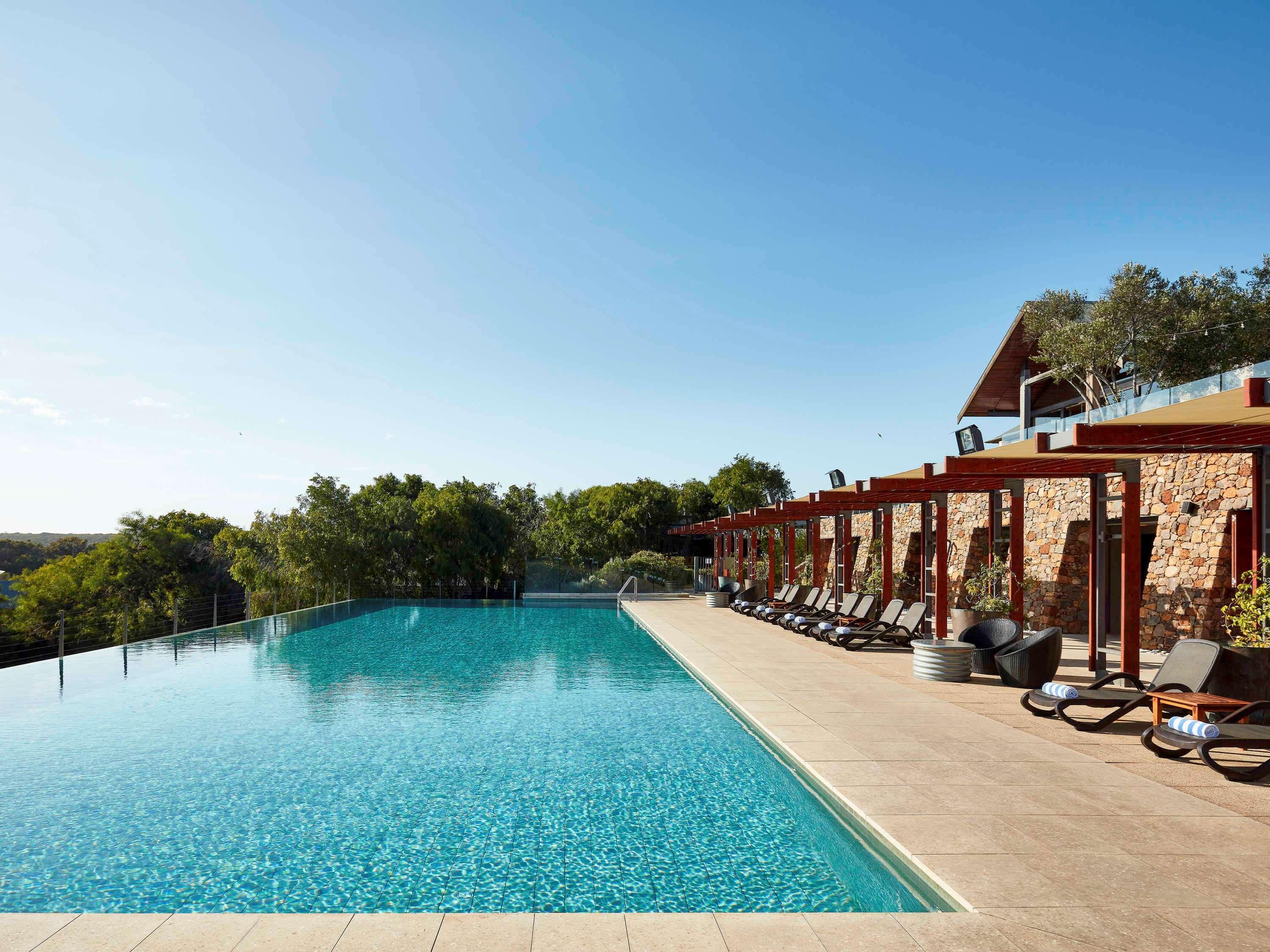 Pullman Bunker Bay Resort Margaret River Дансборо Екстер'єр фото The swimming pool at the hotel
