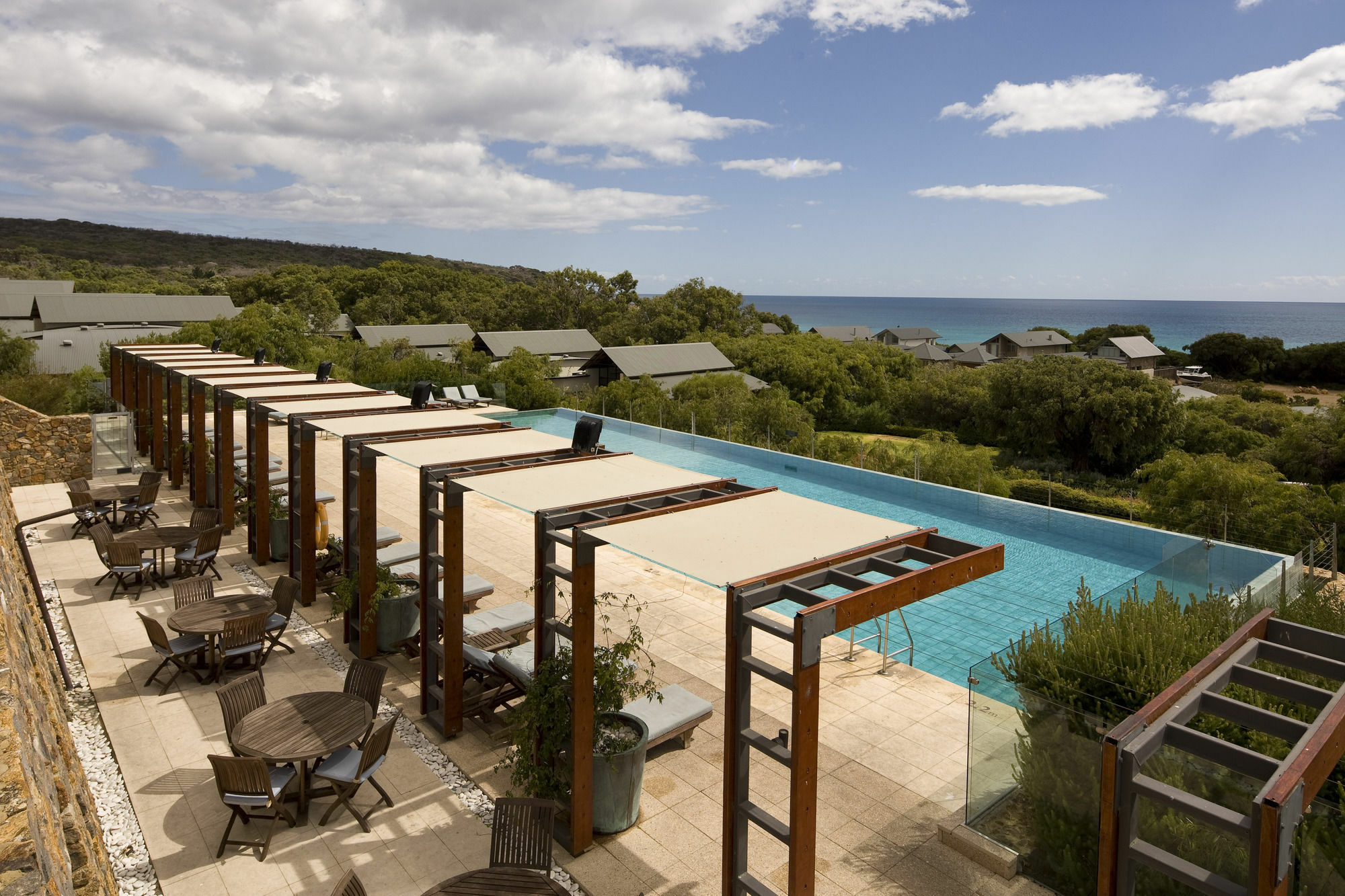Pullman Bunker Bay Resort Margaret River Дансборо Екстер'єр фото The pool at the Amanu Resort
